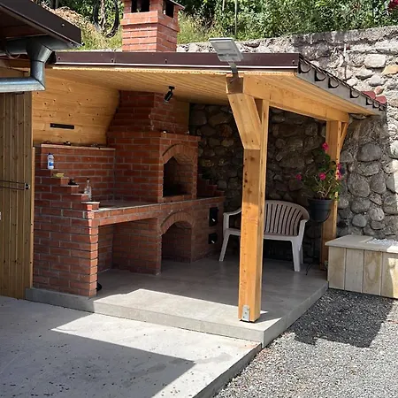 Madas Barbatesti Exterior photo